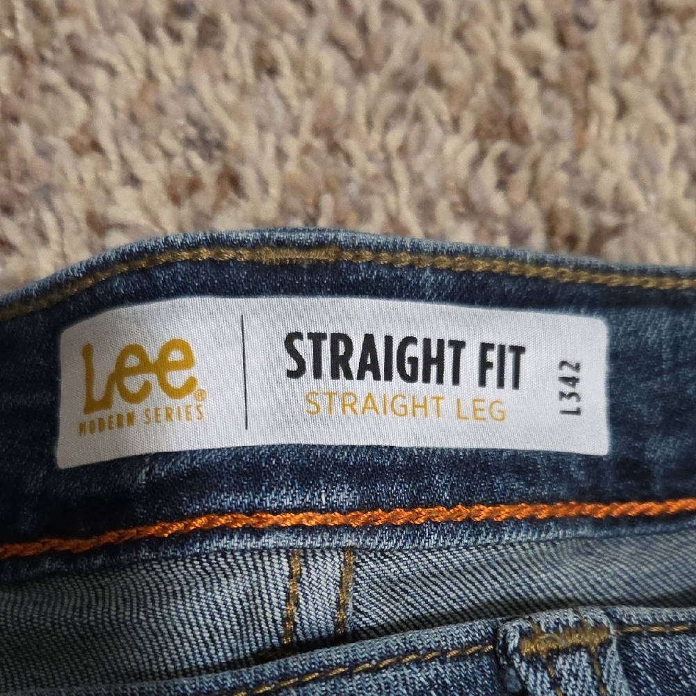 Lee Modern Series Blue Jeans - Straight Fit Straight Leg - Men's Size 36x34 - Picture 2 of 8